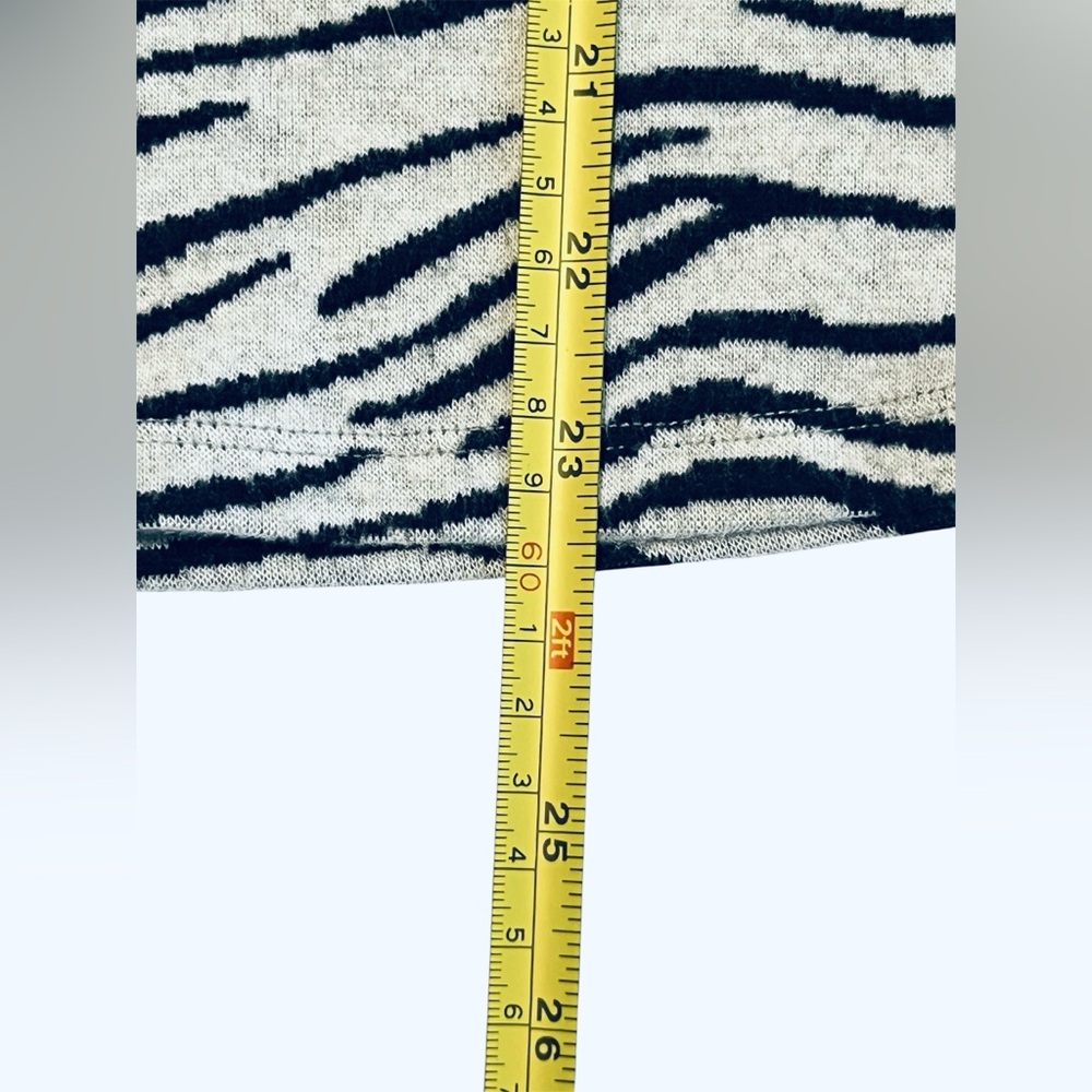 MAEVE Anthropologie Taylor Zebra-Striped Pullover Soft Black White NWT Size XS - Picture 8 of 10